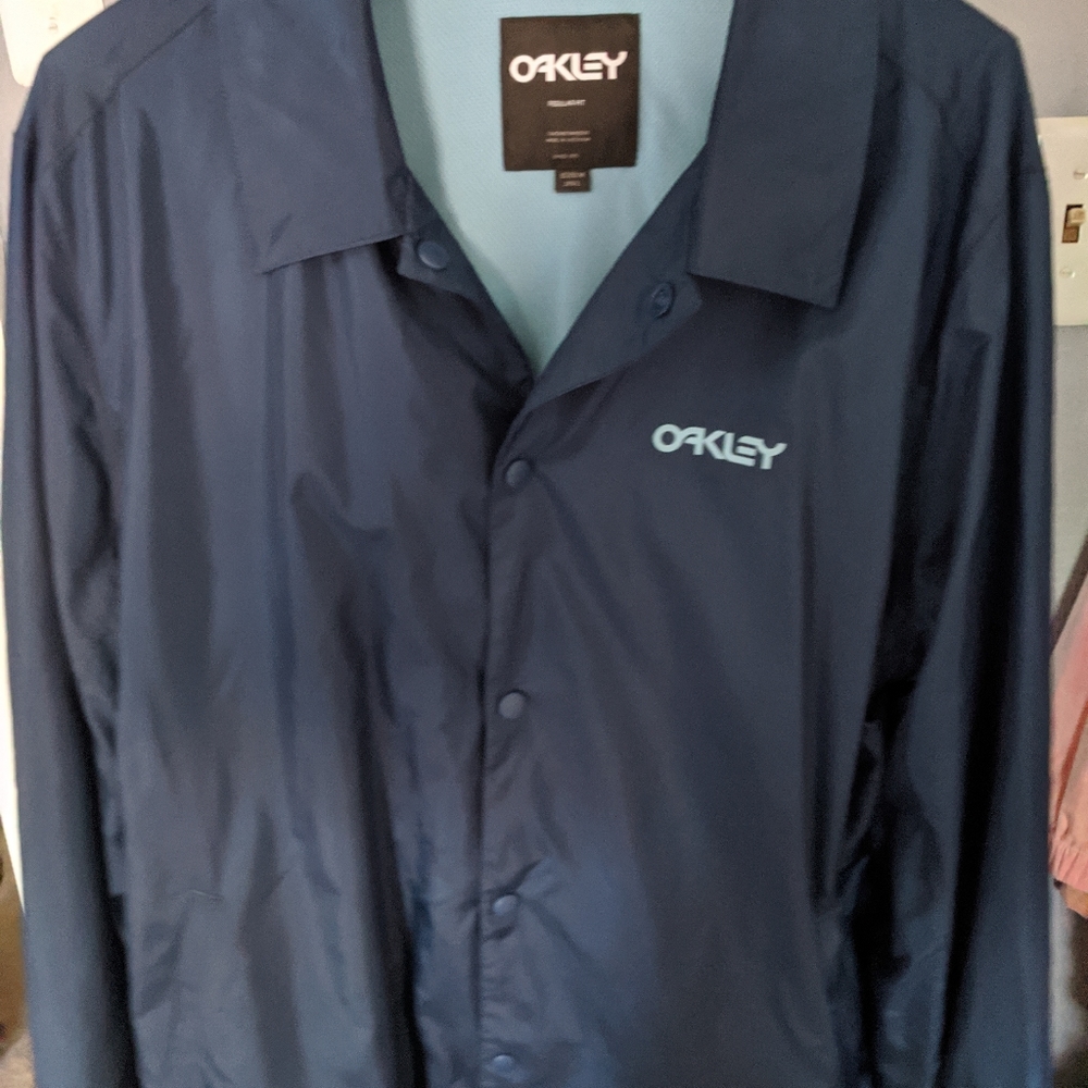 Hoodless Windbreaker (M)